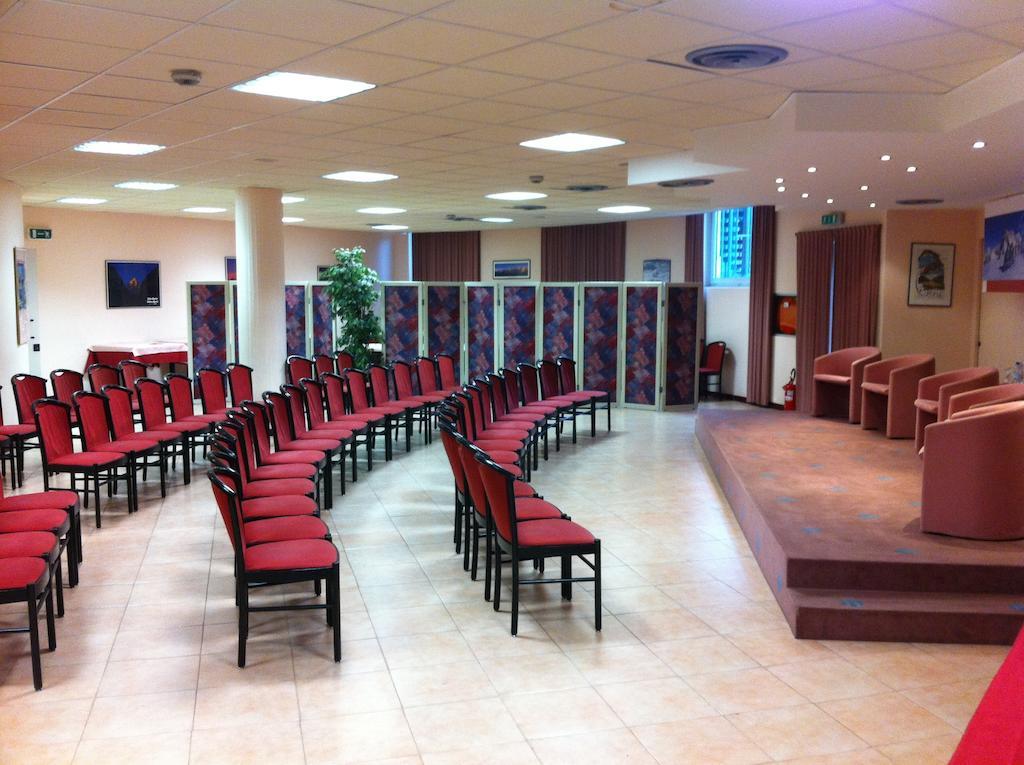 Etoile Du Nord Otel Sarre Dış mekan fotoğraf